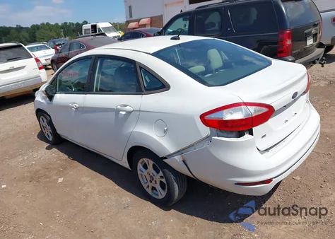 2015 Ford Fiesta Se z USA, uszkodzony, nr VIN 3FADP4BJ0FM130138